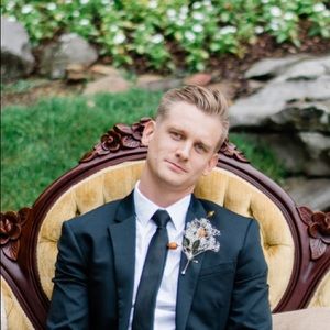 Meet your Posher, Zachary